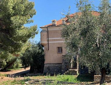 Vrijstaande woning in Imperia