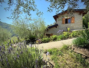 Vrijstaande woning in Apricale