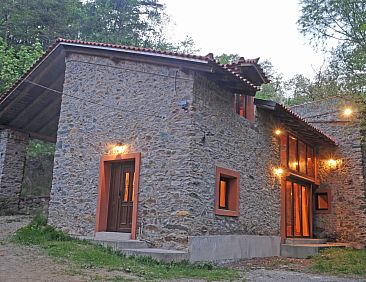 Vakantiehuis Relax Giusvalla River Villa 2 Etagen mit Terras