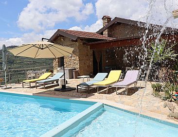 Vrijstaande woning in Dolceacqua