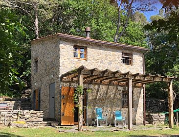 Vakantiehuis Zypressen, ein Haus im Wald an der ligurischen 