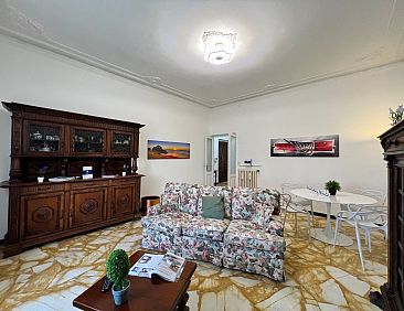 Appartement 'La Superba' mit Balkon