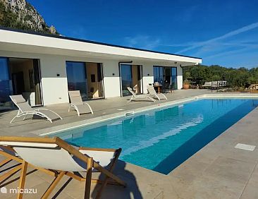 Villa Caprino