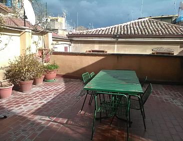 Appartement Nahe Rom mit Terrasse und einem Flügel