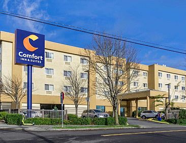 Comfort Inn &amp; Suites Seattle North