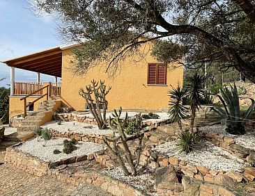 Vakantiehuis 'Villa Ancora' in Strandnähe