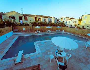 Appartement Ein-Zimmer-Wohnung 3 p- Baia dei Mirti