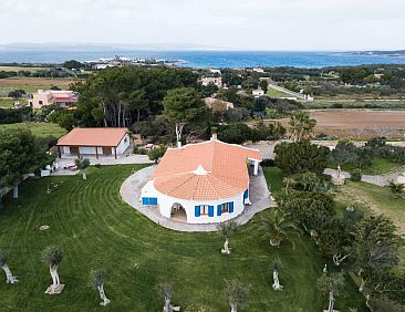 Vakantiehuis Haus in Calasetta mit Grill und Garten