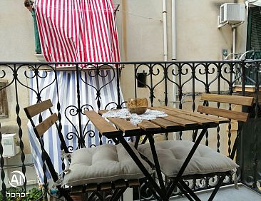 Appartement Wohnung im Zentrum mit Balkon, in der Nähe des 