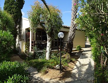 Vakantiehuis Schöner zentraler Bungalow direkt am Sandstran