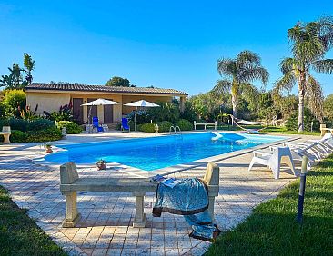 Vakantiehuis in Castelvetrano mit Gepflegtem Garten