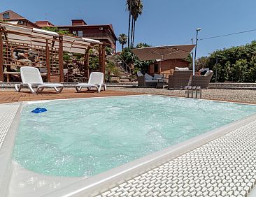 Vakantiehuis Zyklopenhaus. Erstaunliche Aussicht und private