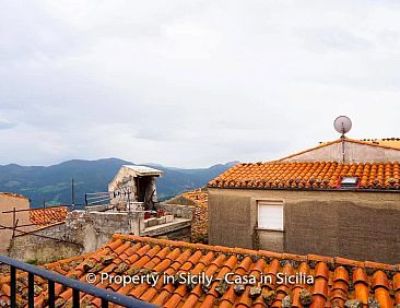 Vrijstaande woning in Pollina