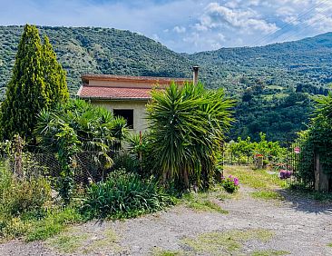 Vrijstaande woning in Mistretta