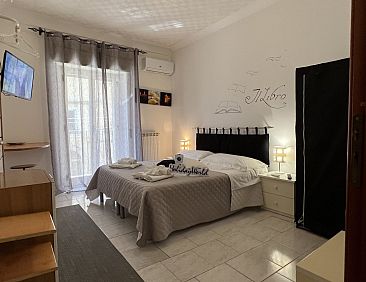 Appartement Wohnung 'The Book' mit Balkon