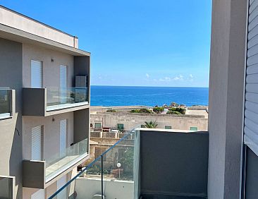 Appartement Portoammare' Wohnung mit Balkon