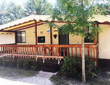 Appartement Mobilheim auf einem Campingplatz in der Nähe de