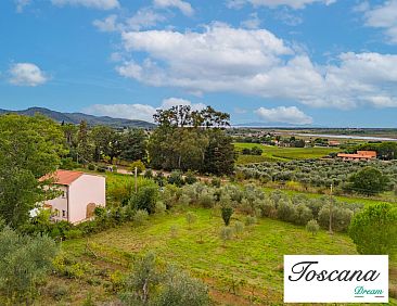 Vrijstaande woning en Scarlino