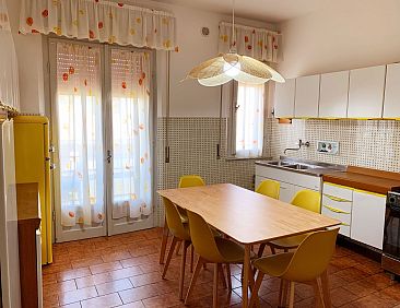 Appartement Wohnung im ersten Stock