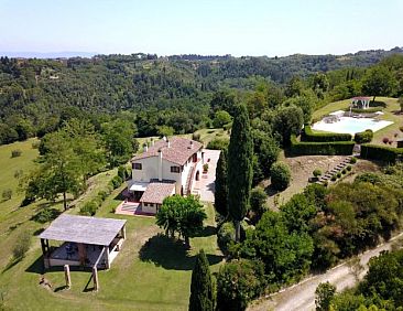 Vrijstaande woning in Palaia