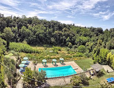 Vakantiehuis in Palaia mit Großem Garten