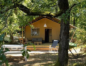 Safaritent met privé badkamer