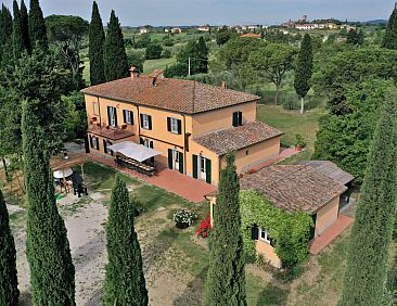 Vakantiehuis Ferienvilla 'Vignacce' mit eigenem Jacuzzi