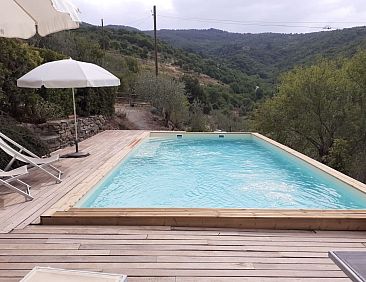 Vakantiehuis Schönes Haus mit privatem Pool in der Nähe vo