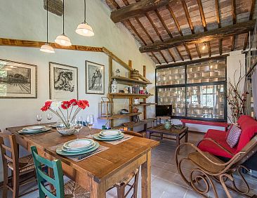 Vakantiehuis Wohnung La Capanna mit Garten und Pool