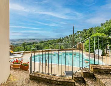 Appartement Vier-Zimmer-Wohnung 3 Bäder mit Schwimmbad zur 