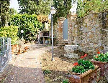 Appartement Vier-Zimmer-Wohnung 2 Bäder mit Schwimmbad zur 