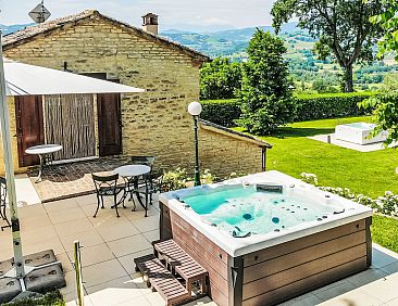 Vakantiehuis Anna Heated Pool