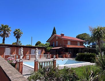 Vrijstaande woning in Potenza Picena