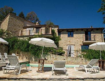 Vakantiehuis Villa mit privatem Pool in der Nähe des Dorfes