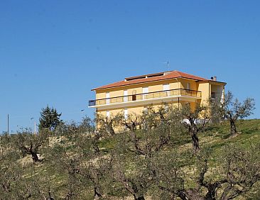 Appartement Residenz Borgo Offida mit großem Garten