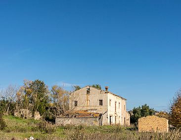 Vrijstaande woning in Montecosaro