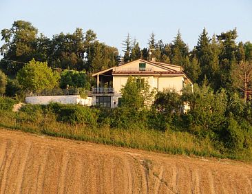 Vrijstaande woning in Monsampietro Morico