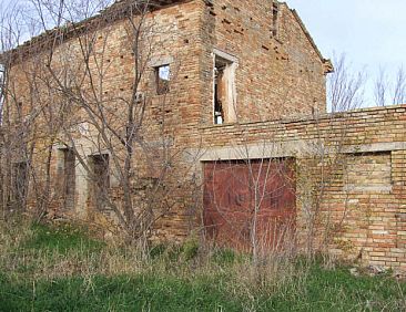 Vrijstaande woning in Loro Piceno