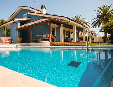 Vrijstaande woning in Monsampolo del Tronto