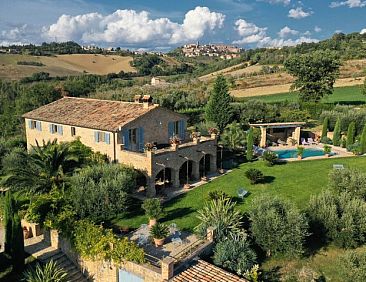 Vrijstaande woning in Falerone