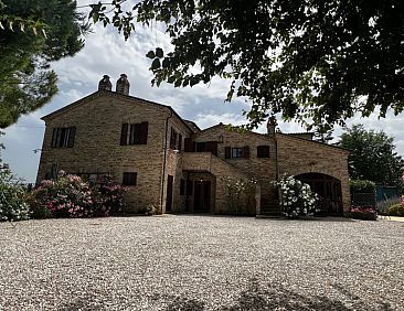 Vrijstaande woning in Fratte Rosa