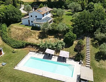 Villa met privé zwembad en airco