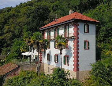 Vrijstaande woning in Oggebbio