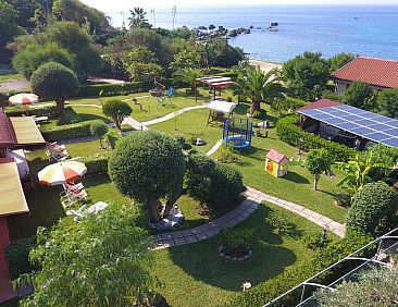 Appartement Luxus-Drei-Zimmer-Wohnungen mit großem Garten