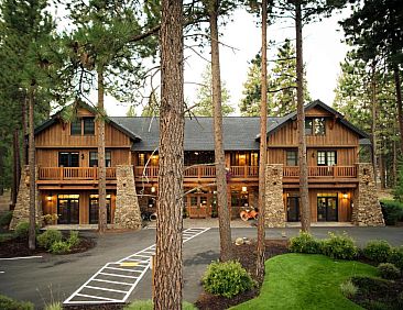 FivePine Lodge
