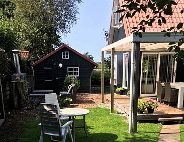 Knus 4 persoons vakantiehuis met heerlijke tuin in het