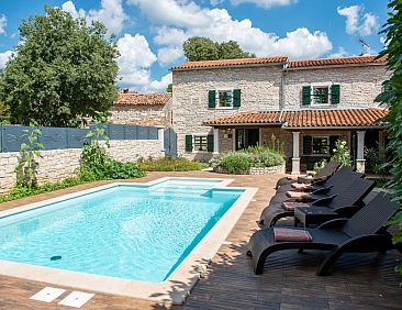 Vakantiehuis in Krculi mit Privatem Pool