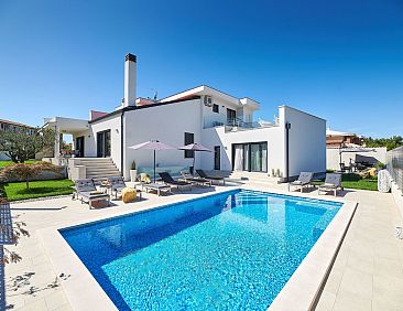 Vakantiehuis Villa Dolcea - Elegant und stilvoll mit Pool