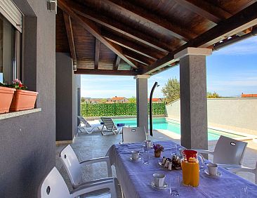 Vakantiehuis Villa Verde with heated pool