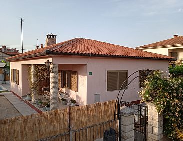 Vakantiehuis Haus in Pula mit privatem Pool